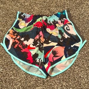 Nike DriFit Tempo Icon Clash